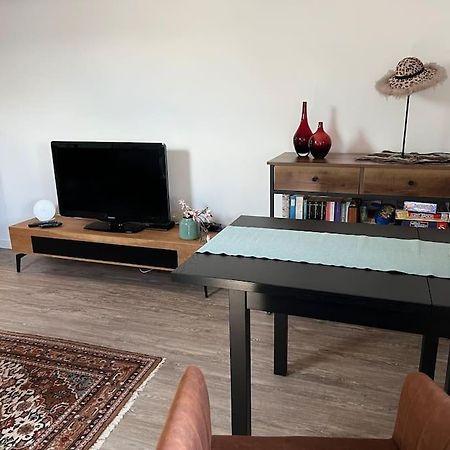 Gemuetliches Apartment Fuer Messe, Job & Kurzurlaub Im Gruenen, Naehe Duesseldorf Meerbusch Exterior foto