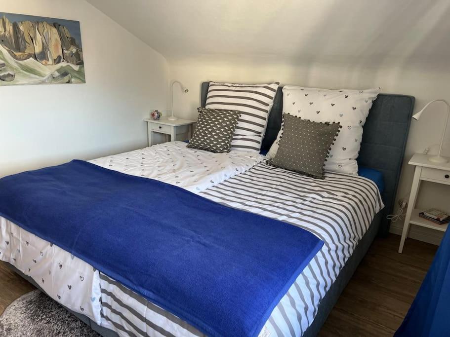 Gemuetliches Apartment Fuer Messe, Job & Kurzurlaub Im Gruenen, Naehe Duesseldorf Meerbusch Exterior foto